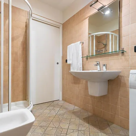 Hostdomus - Sunflower * 阿拉西奥